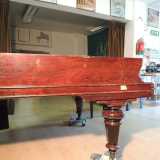 Il pianoforte di Nino Rota prima del restauro. Era rimasto chiuso per trent'anni in un deposito del Conservatorio